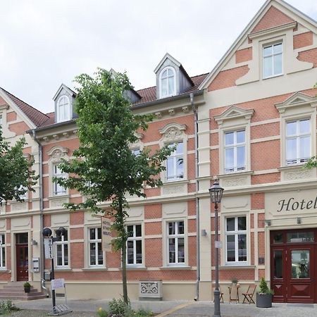 Gut Hotel Stadt Beelitz Bagian luar foto