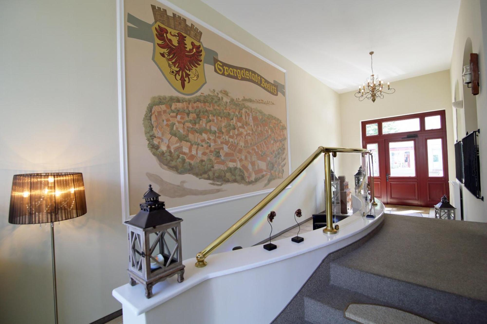 Gut Hotel Stadt Beelitz Bagian luar foto