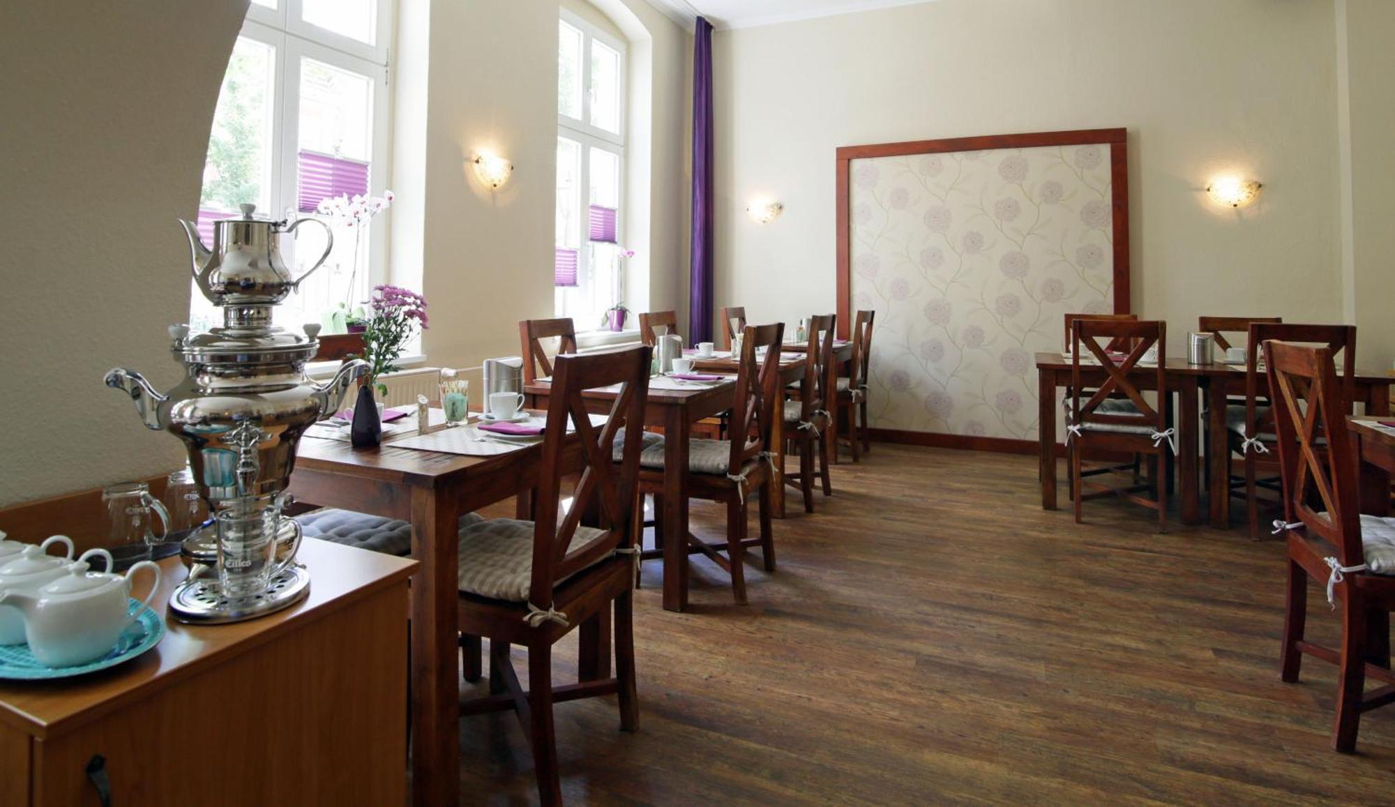 Gut Hotel Stadt Beelitz Bagian luar foto